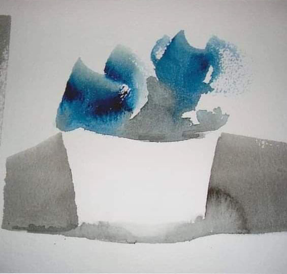 Acuarela de un tiesto con flores azules