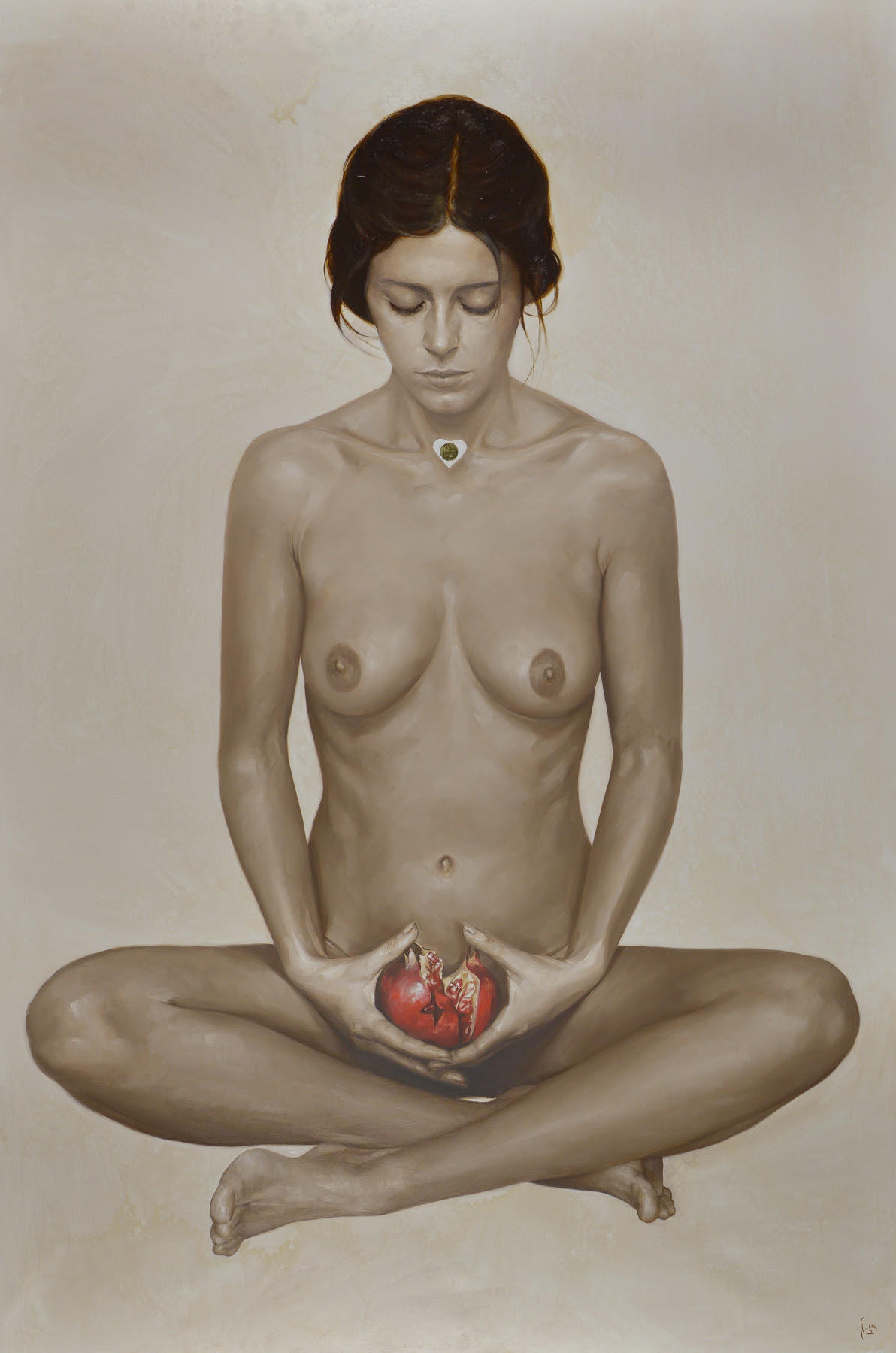 Cuadro de chica desnuda sosteniendo una fruta granada con las manos